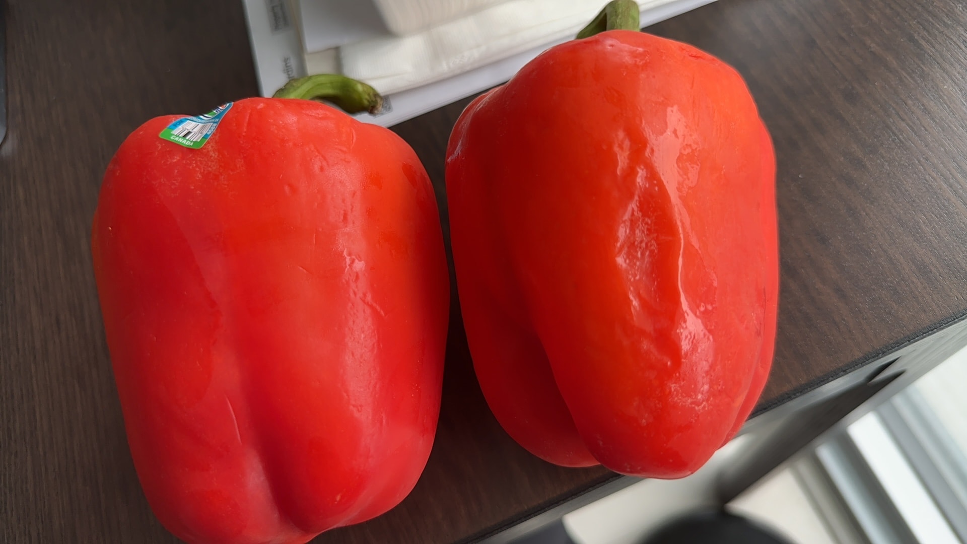 パンツ BRAPPERE & RED PEPPER Red Bell Pepper (1.8lbs) | T&T Supermarket