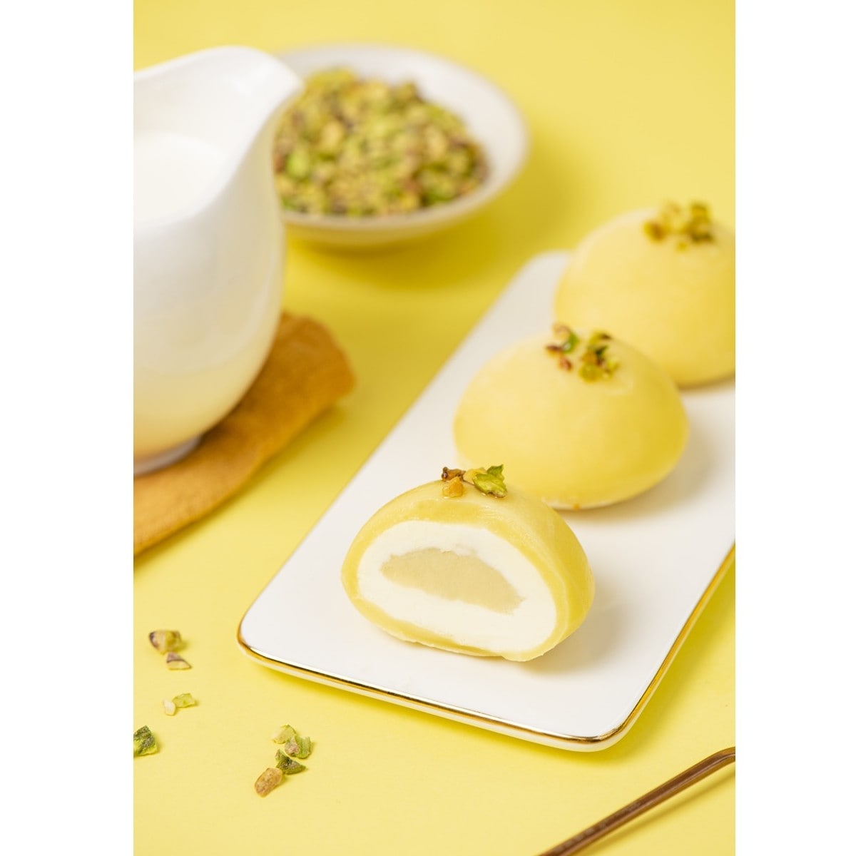 T&T Bakery Durian Daifuku (260g) ｜ 大統華超級市場