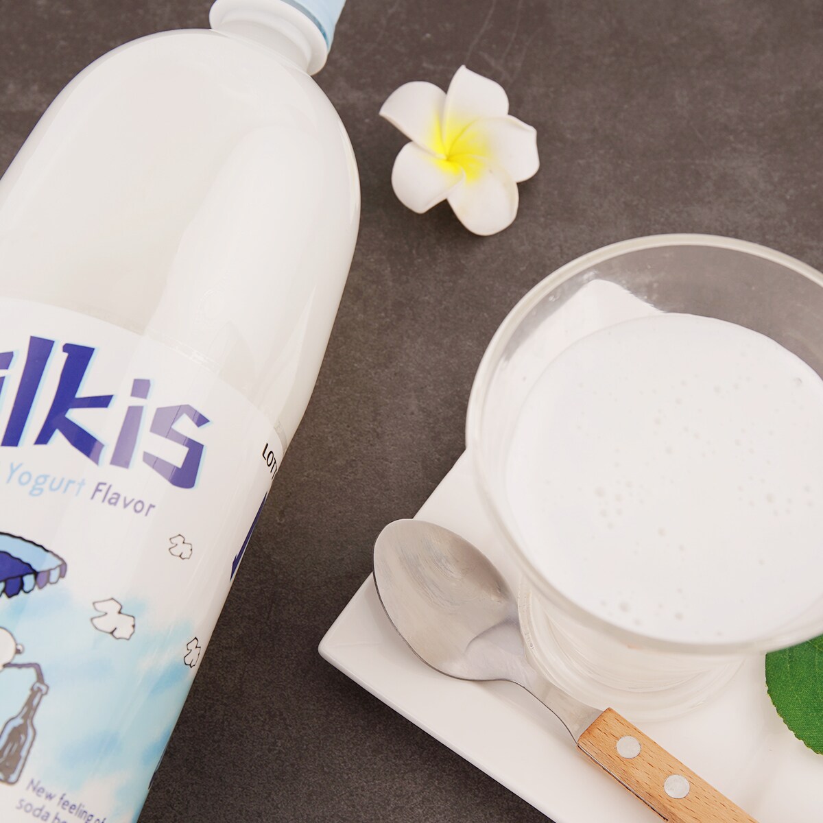 その他 milk 樂天牛奶乳酸蘇打(1.5L) ｜ 大统华超级市场
