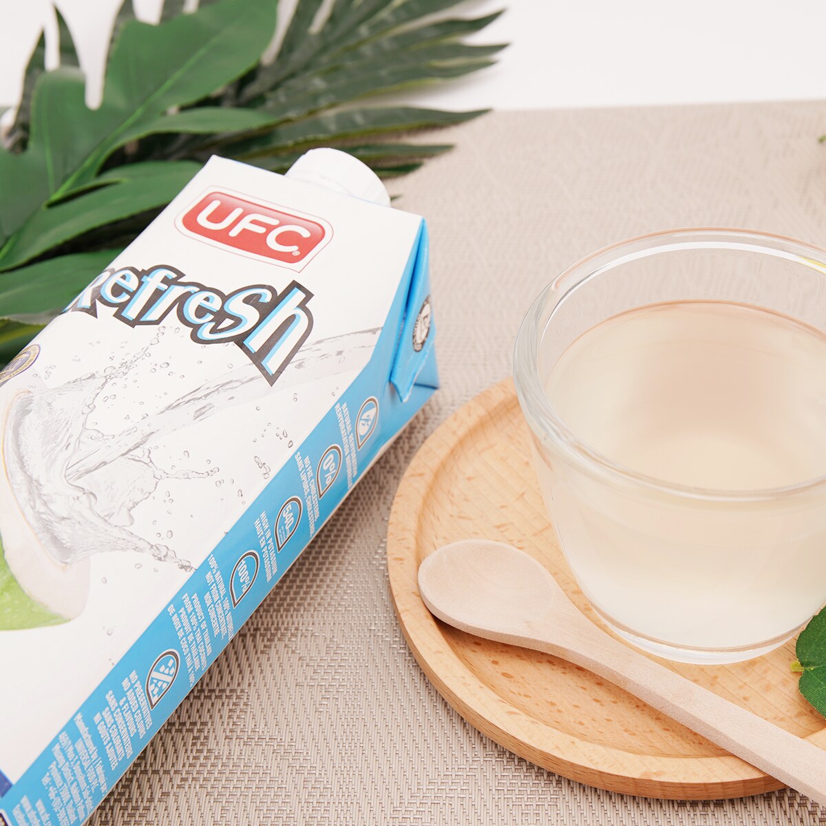 UFC Coconut Water (1L) ｜ 大统华超级市场