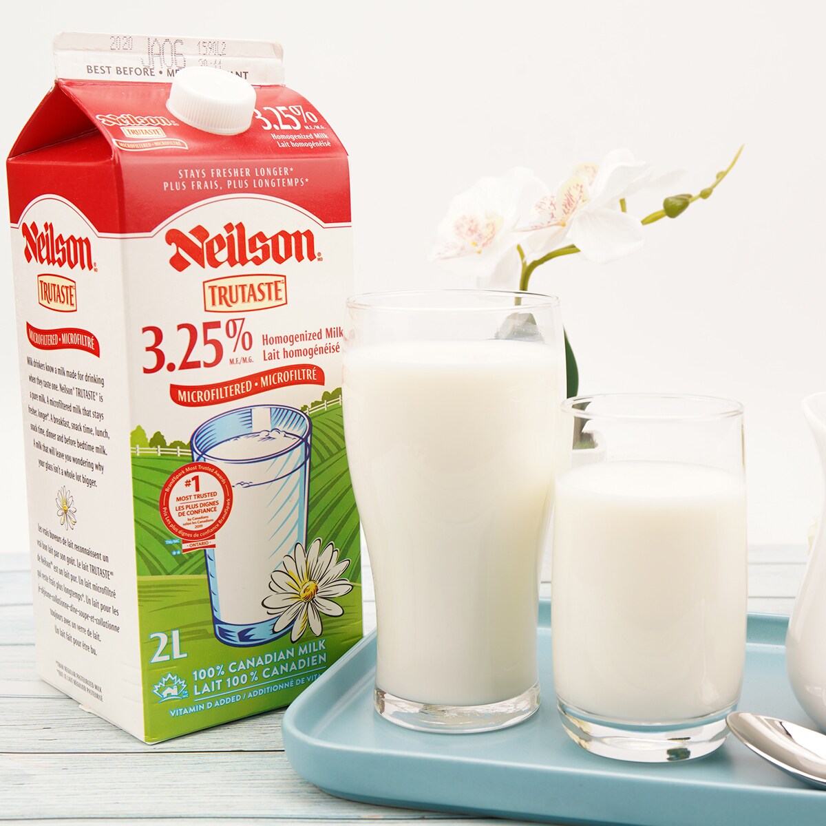 Neilson Trutaste Microfiltered 3.25% Homogenized Milk (2L