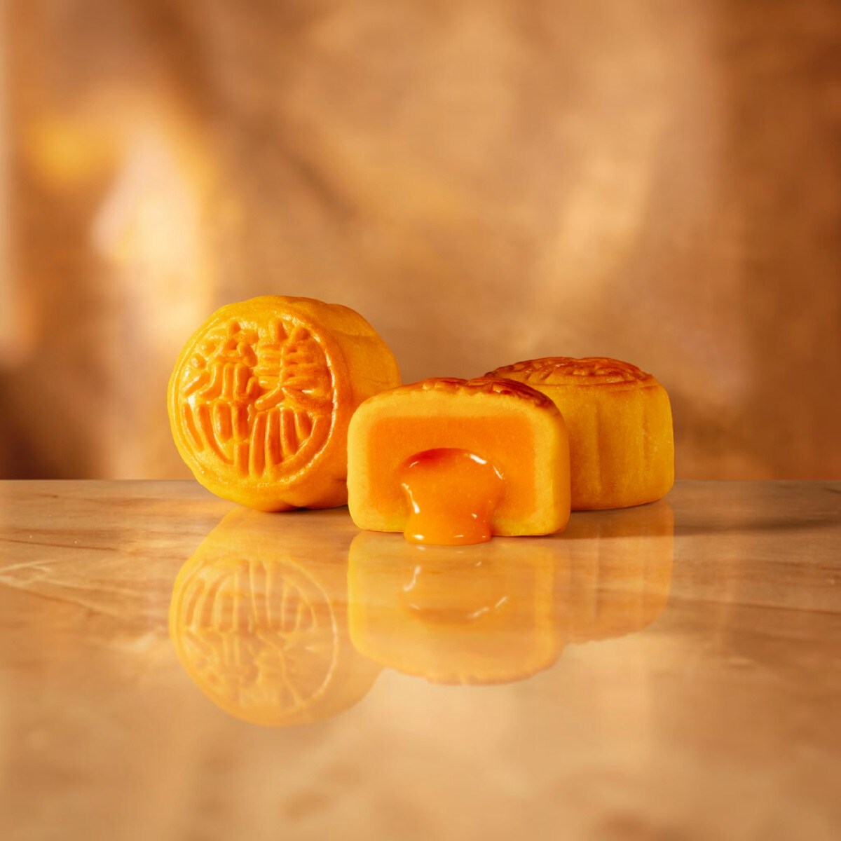 Hong Kong MX Lava Custard Mooncake (8x45g) | T&T Supermarket