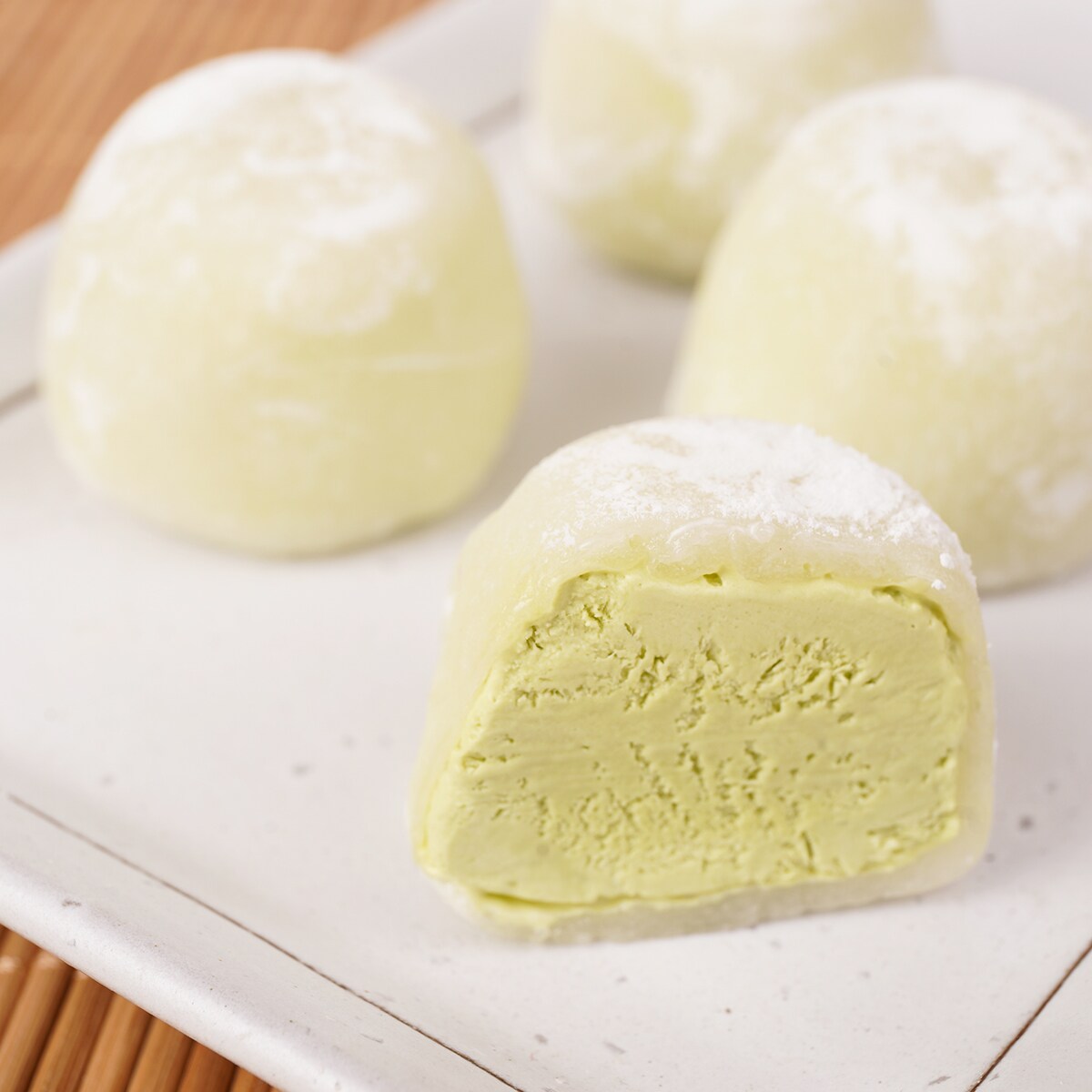 Lotte Green Tea Flavour Mini Yukimi Daifuku Mochi (9x30mL) ｜ 大統