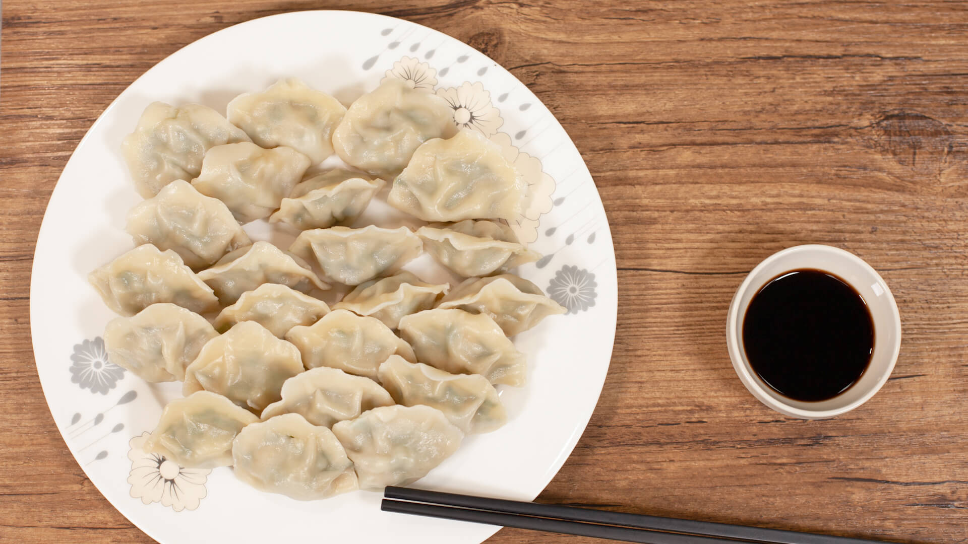 Dumplings.00_01_19_21.Still005.jpg